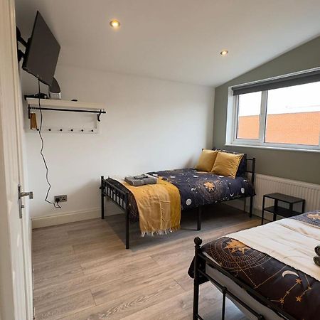 15 Min To Central London Guest Suites 22 المظهر الخارجي الصورة