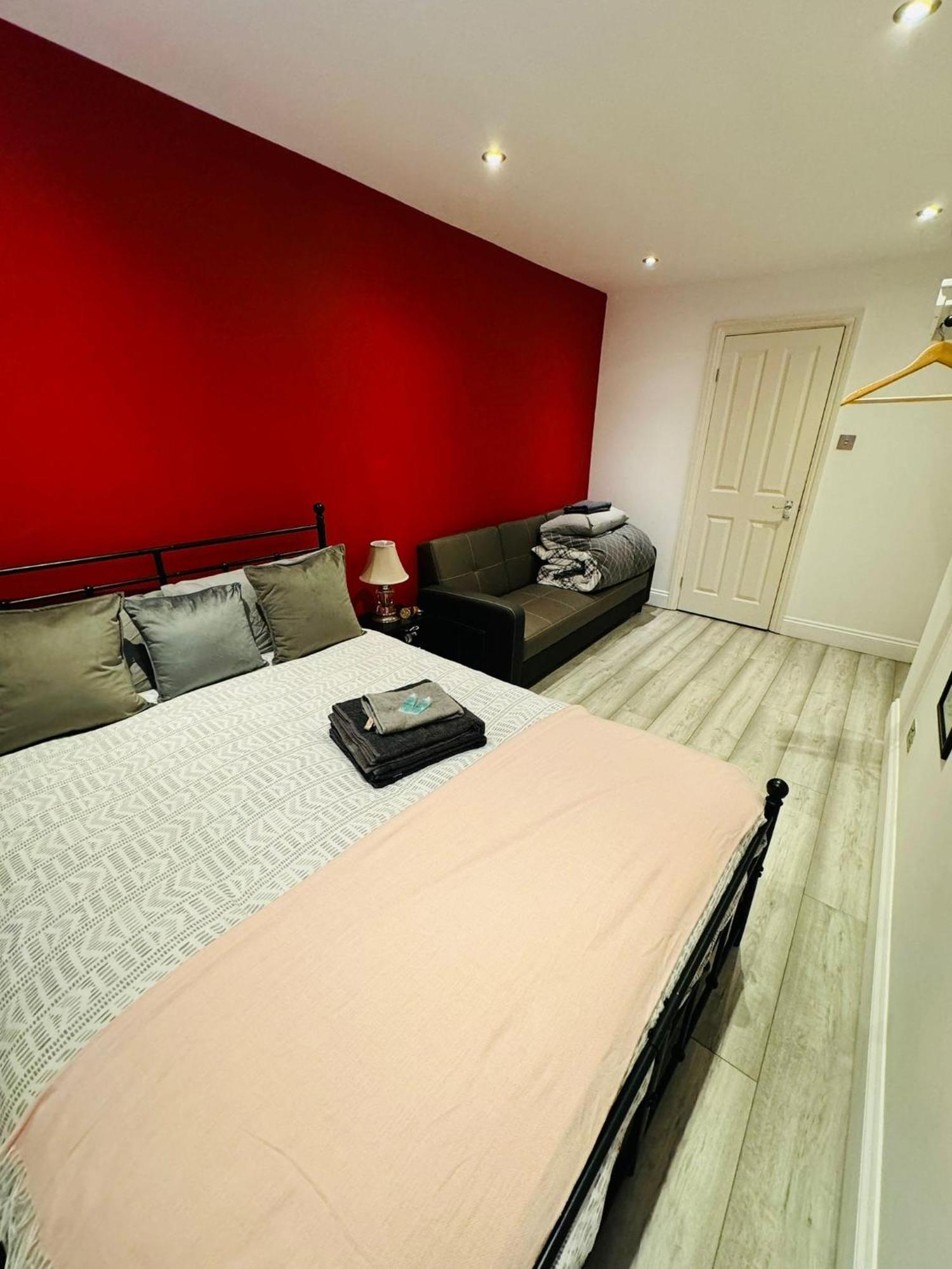 15 Min To Central London Guest Suites 22 الغرفة الصورة