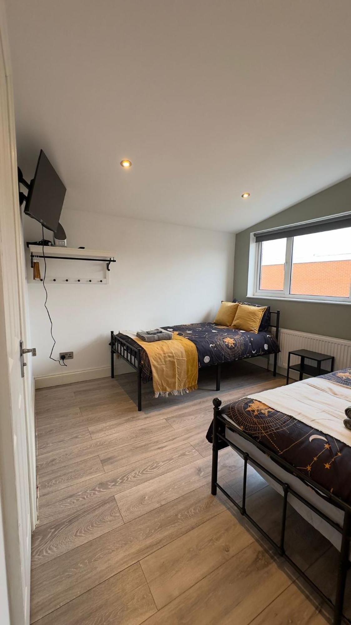 15 Min To Central London Guest Suites 22 المظهر الخارجي الصورة