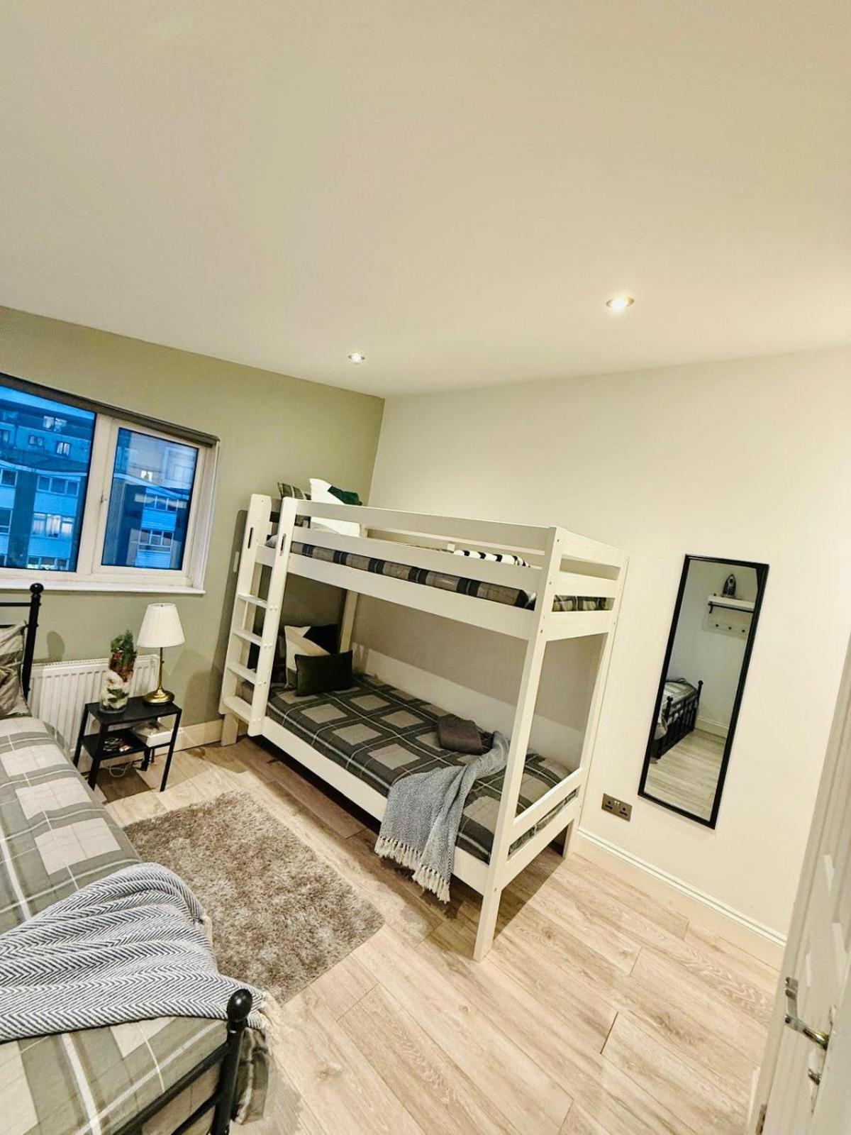 15 Min To Central London Guest Suites 22 المظهر الخارجي الصورة